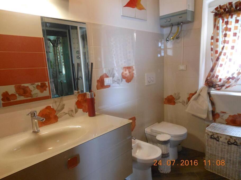 Unposto Dove La Luna Si Mostra Nuda Apartman Genova Kültér fotó